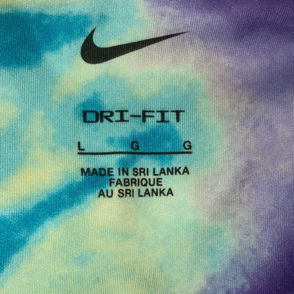 NWT~ Women’s Nike One Mid-Rise 7/8 Tie-Dye Leggings ~Style#DV0051-658